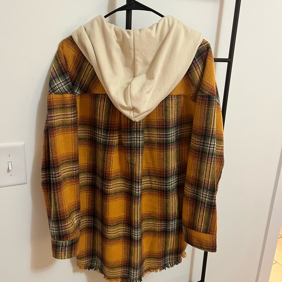 Altar’d State Flannel with Hood - Picture 3 of 3
